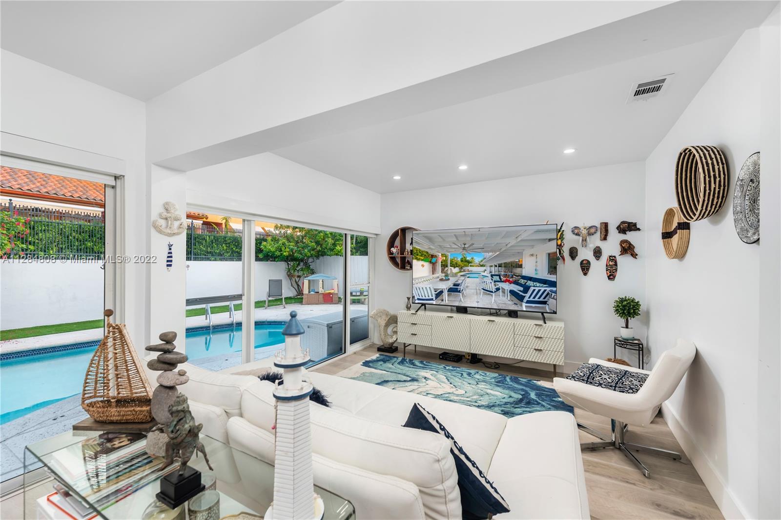 BISCAYNE KEY ESTATES - Residential