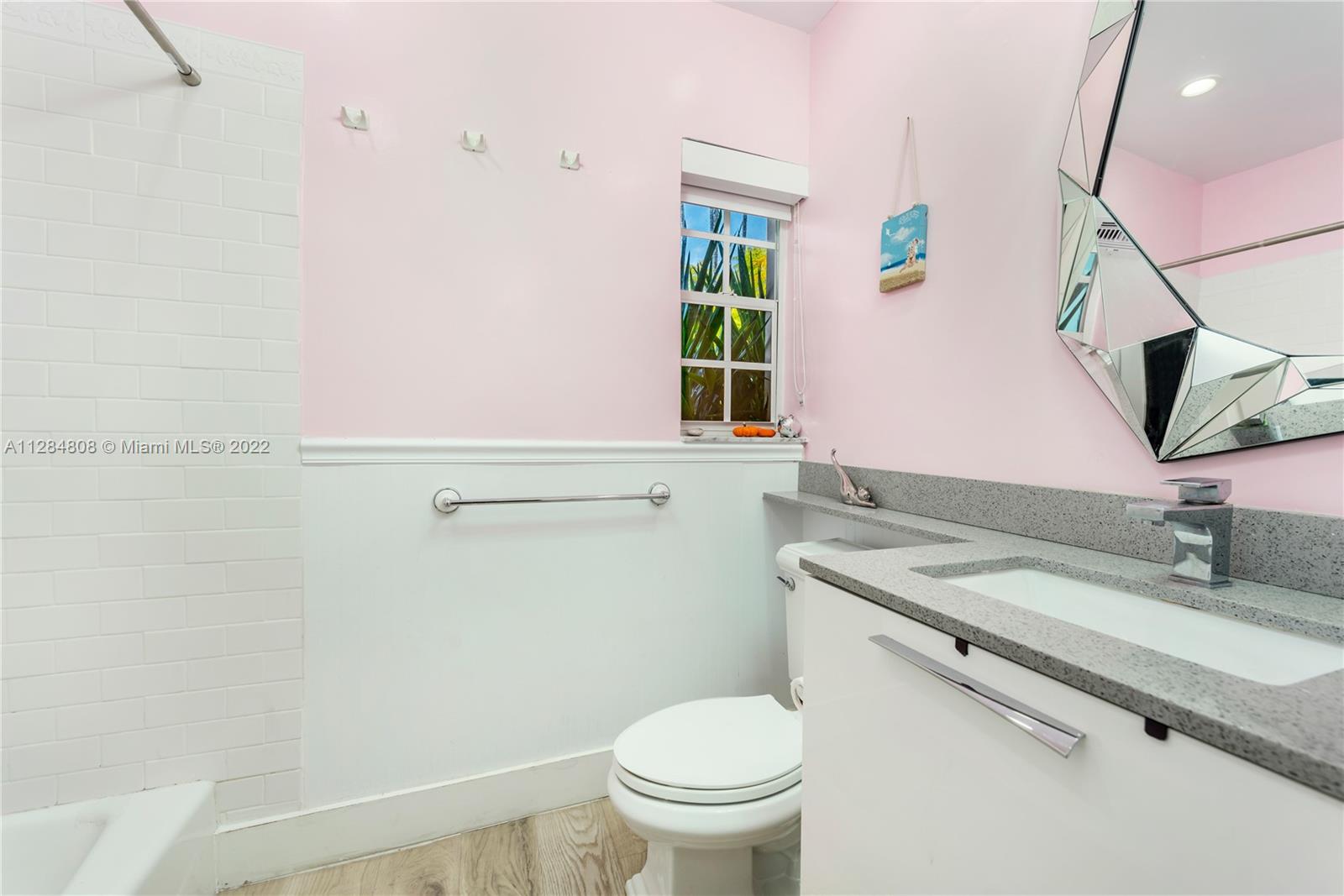 BISCAYNE KEY ESTATES - Residential