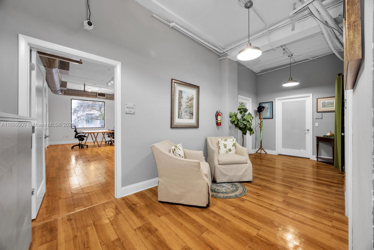 2334 Ponce De Leon Blvd 220