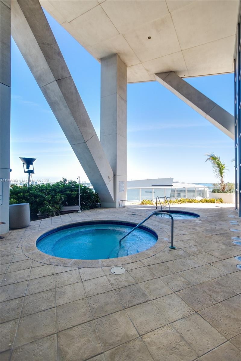 MARINABLUE CONDO - Residential Lease