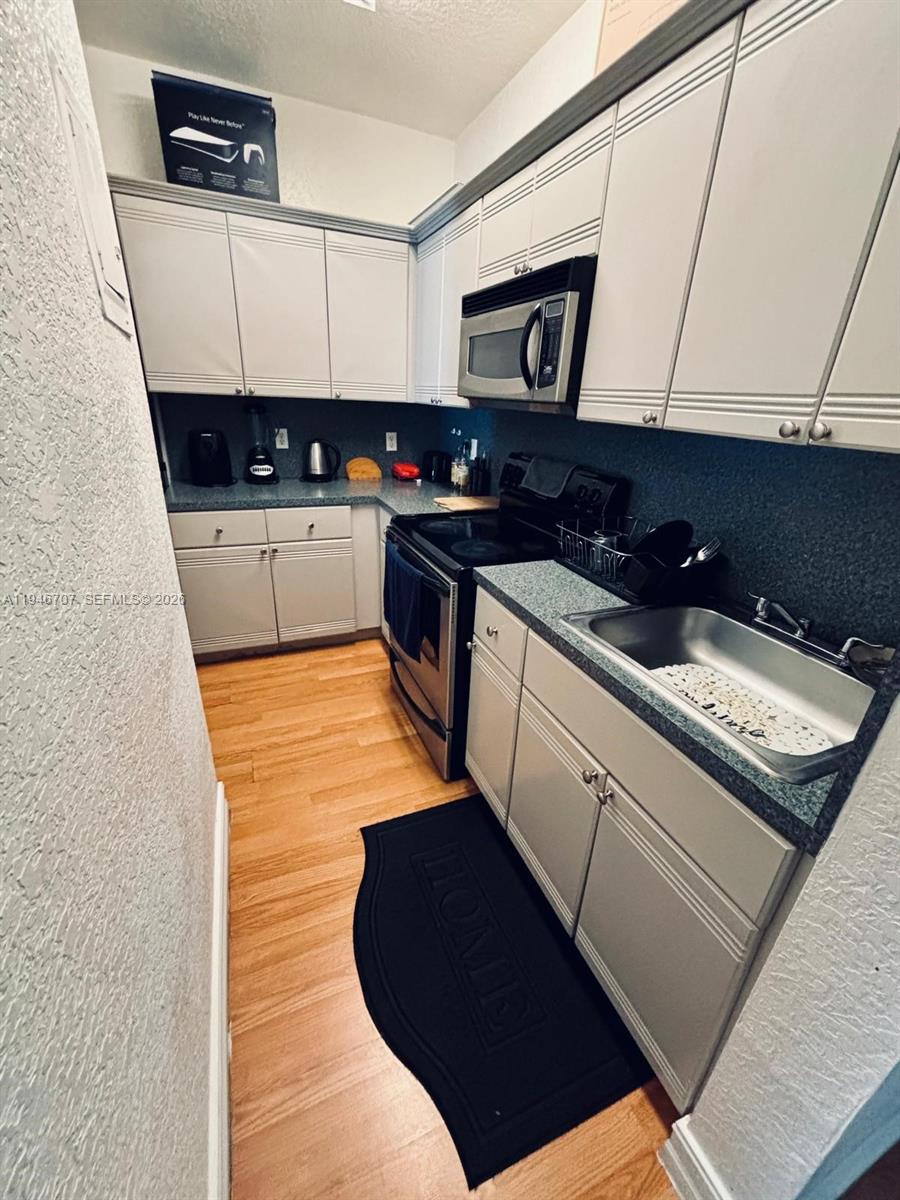 EUCLID CONDO - Residential