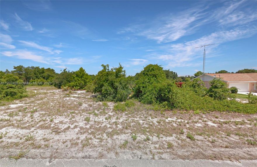 10,250sf Residential lot in the beautiful Leisure Lakes community of Lake Placid