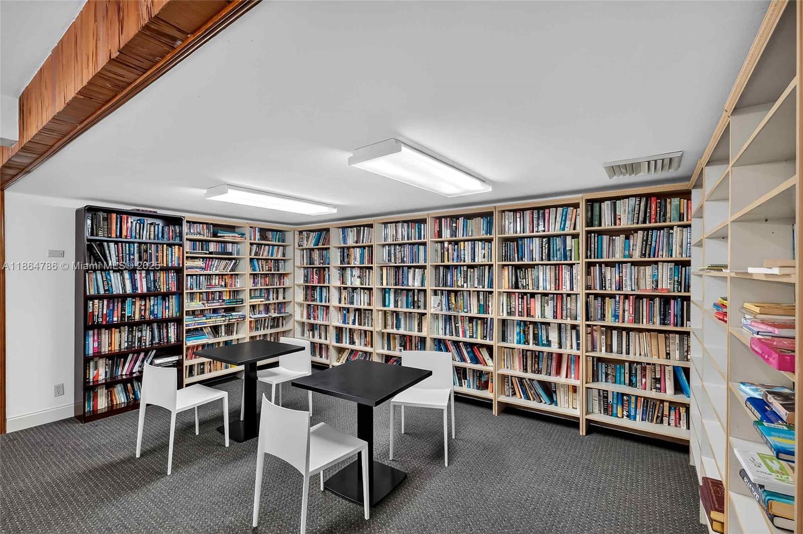 OLYMPUS CONDO PHASE - Residential