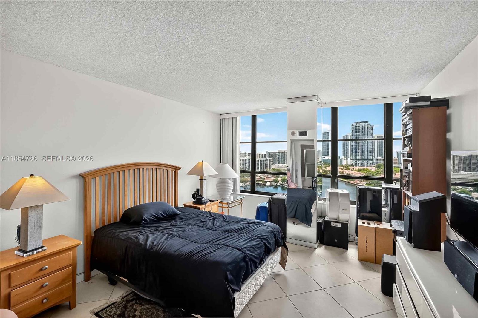 OLYMPUS CONDO PHASE - Residential