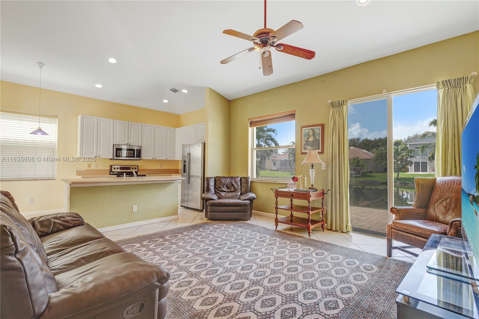 POD 10 AT MONARCH LAKES - Residential