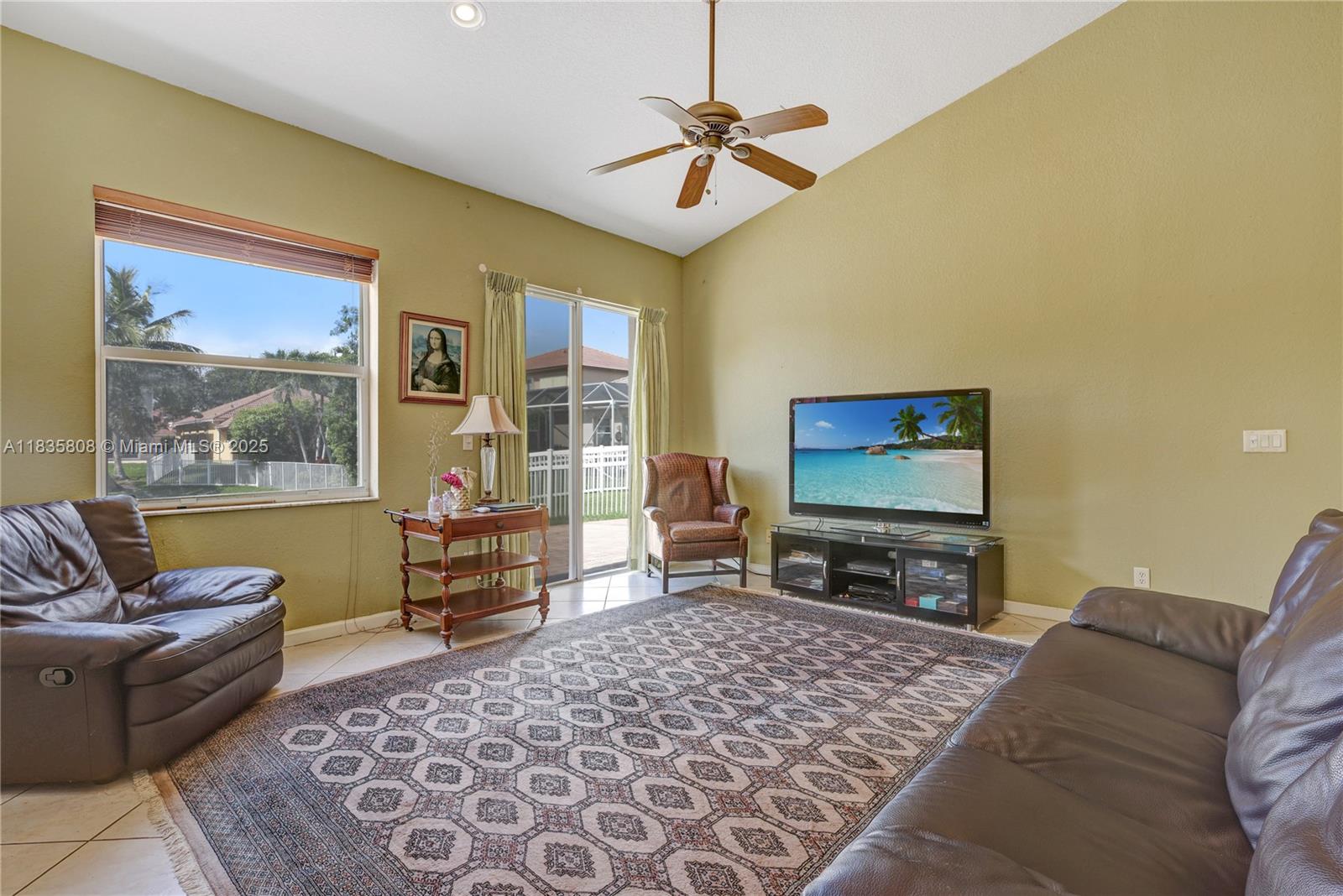 POD 10 AT MONARCH LAKES - Residential