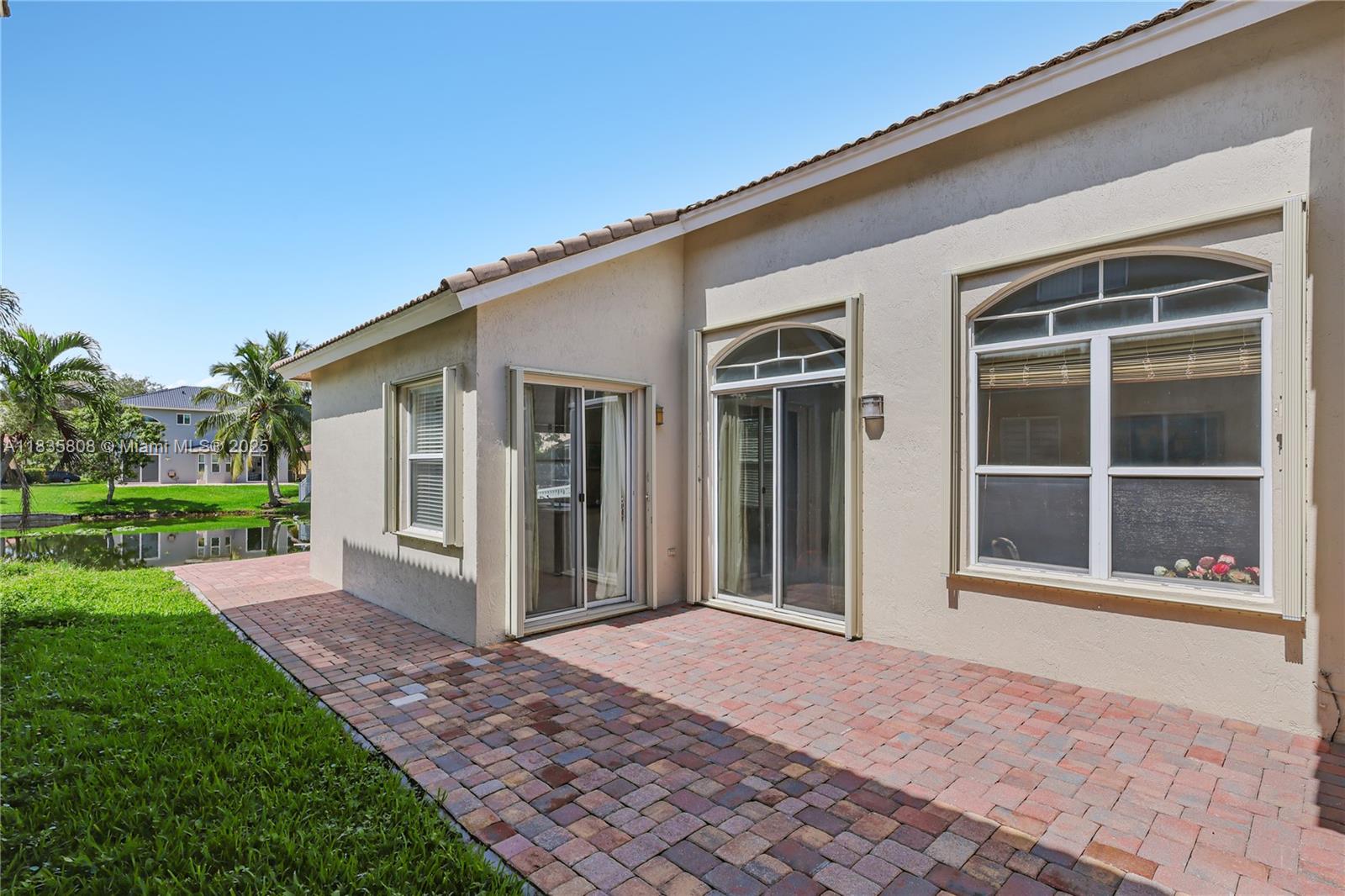 POD 10 AT MONARCH LAKES - Residential