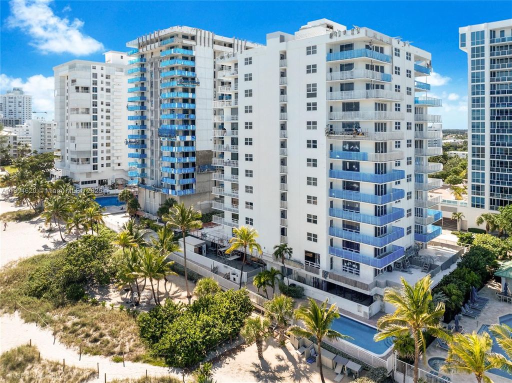 Photo of 812 Briny Ave #9A, Pompano Beach, FL 33062 (MLS # A11904620)