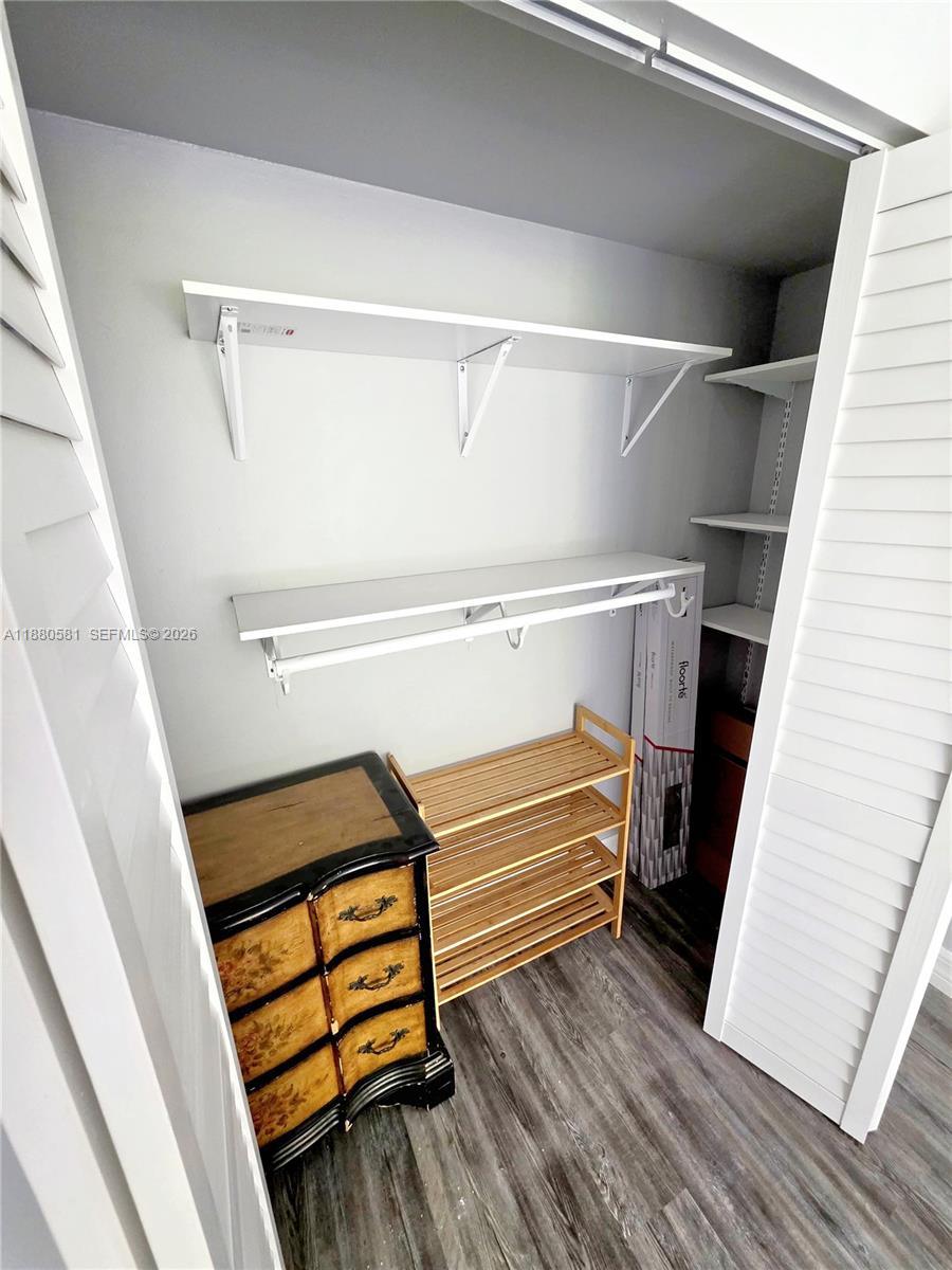 PLAZA OF AMERICAS CONDO P - Residential