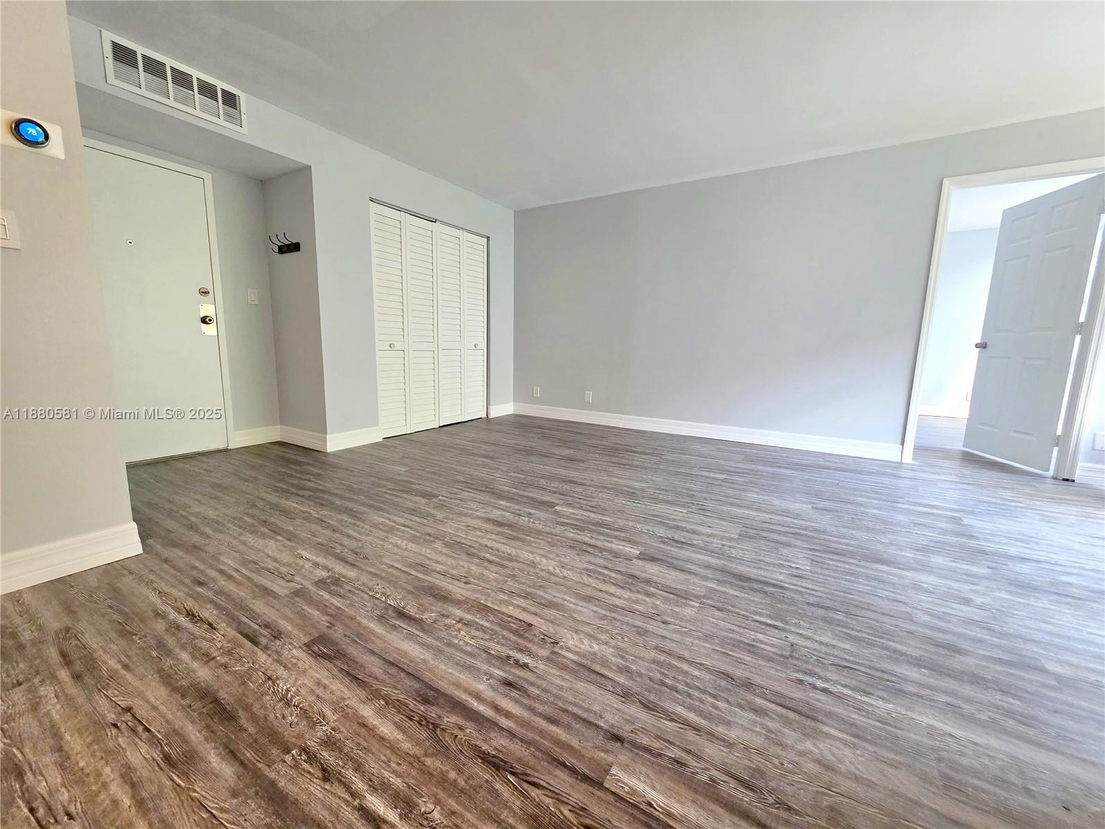 PLAZA OF AMERICAS CONDO P - Residential