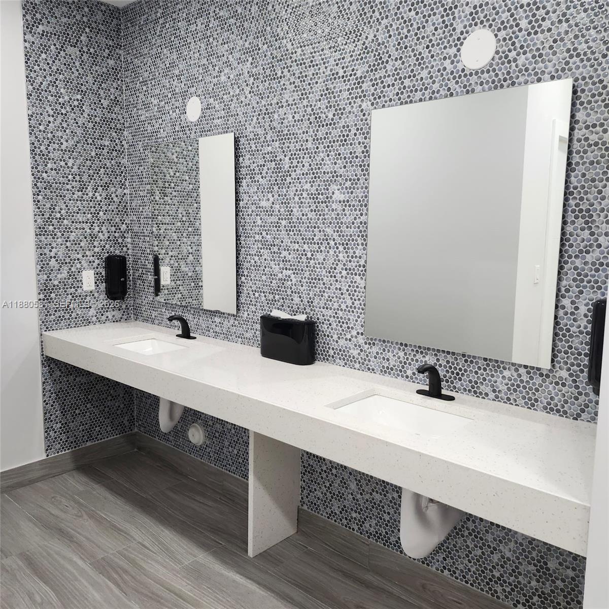 PLAZA OF AMERICAS CONDO P - Residential