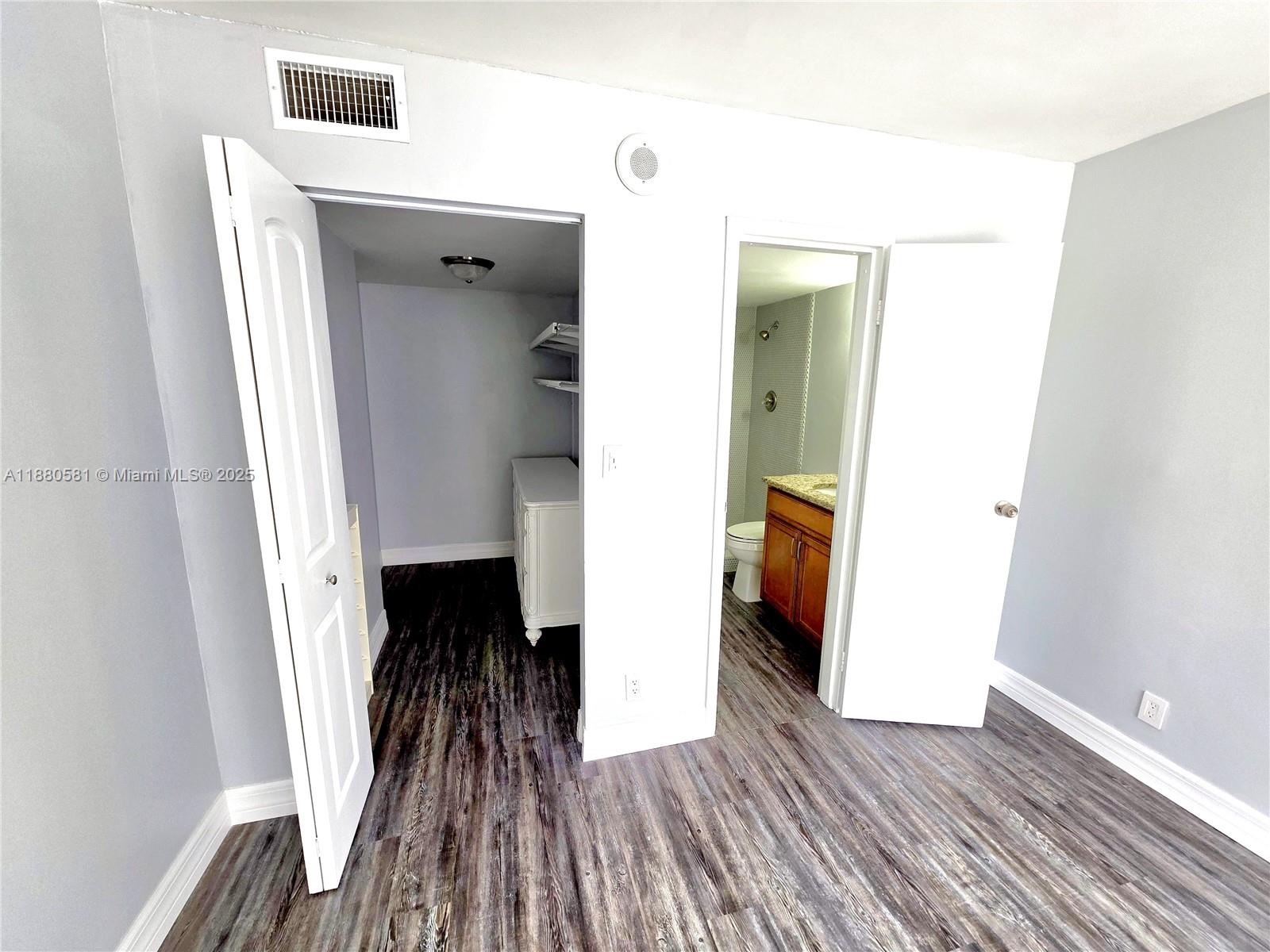 PLAZA OF AMERICAS CONDO P - Residential