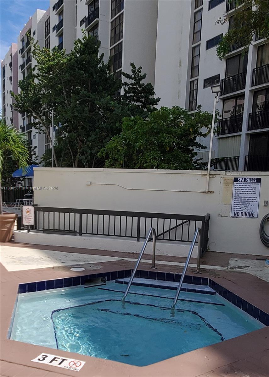 PLAZA OF AMERICAS CONDO P - Residential