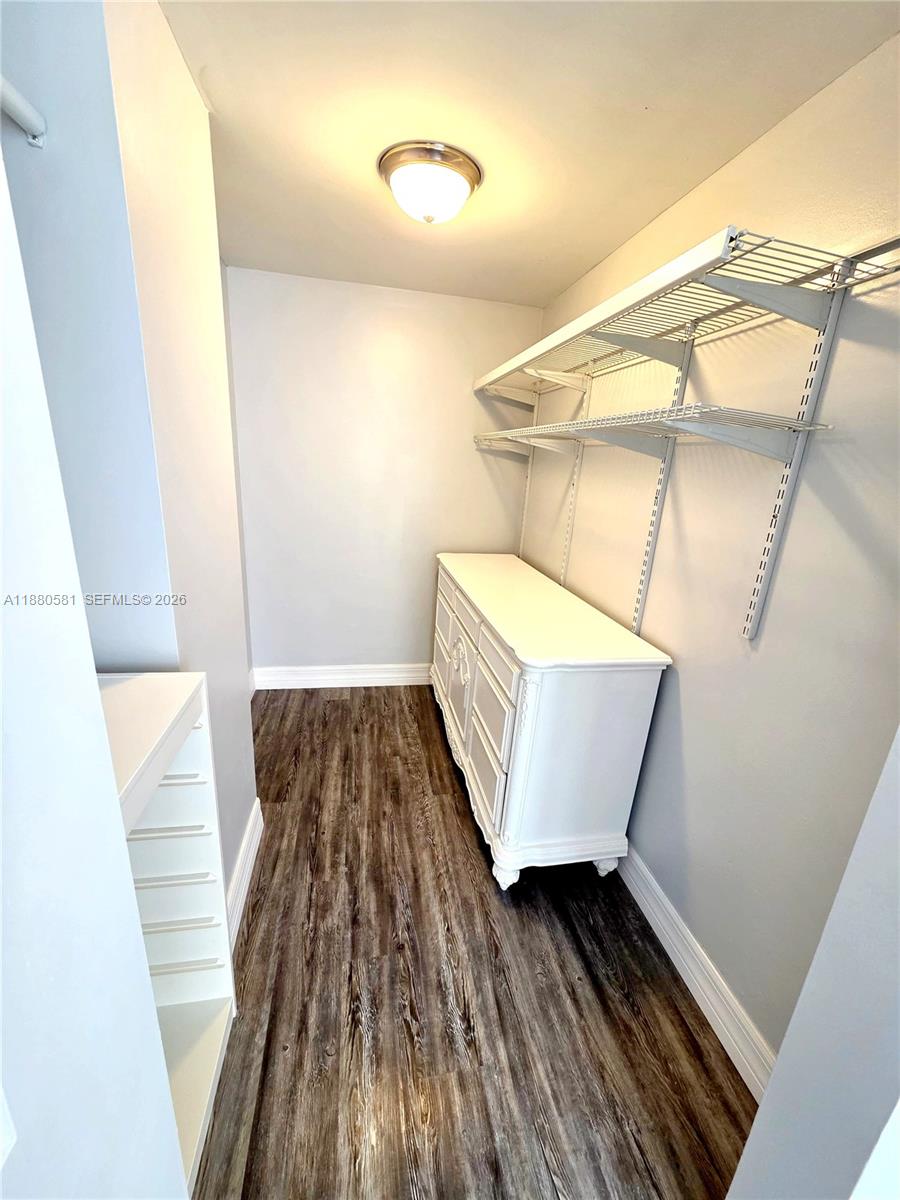 PLAZA OF AMERICAS CONDO P - Residential