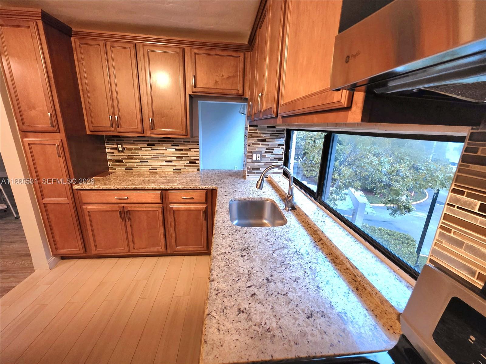 PLAZA OF AMERICAS CONDO P - Residential