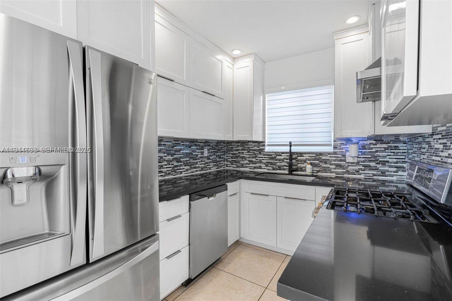 CORAL GABLES GRANADA SEC - Residential