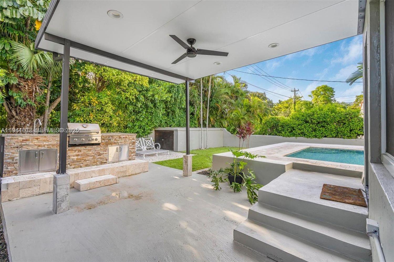 CORAL GABLES GRANADA SEC - Residential