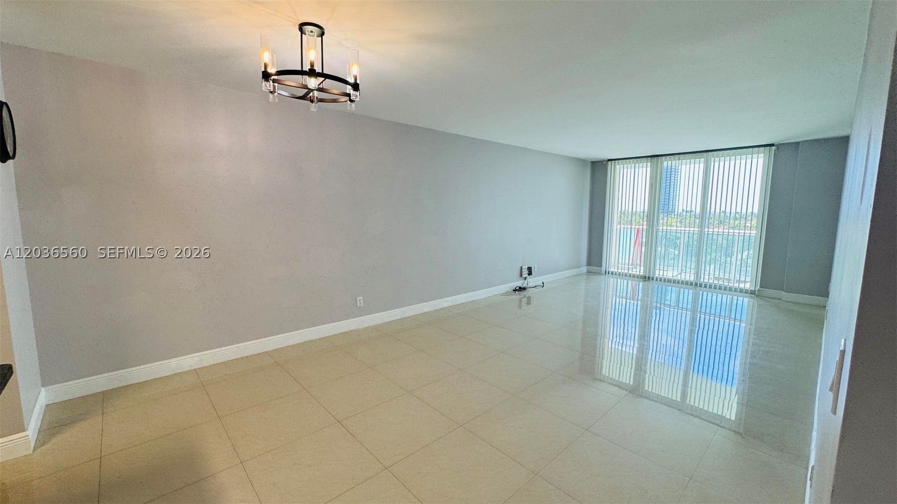 19390 Collins Ave 624