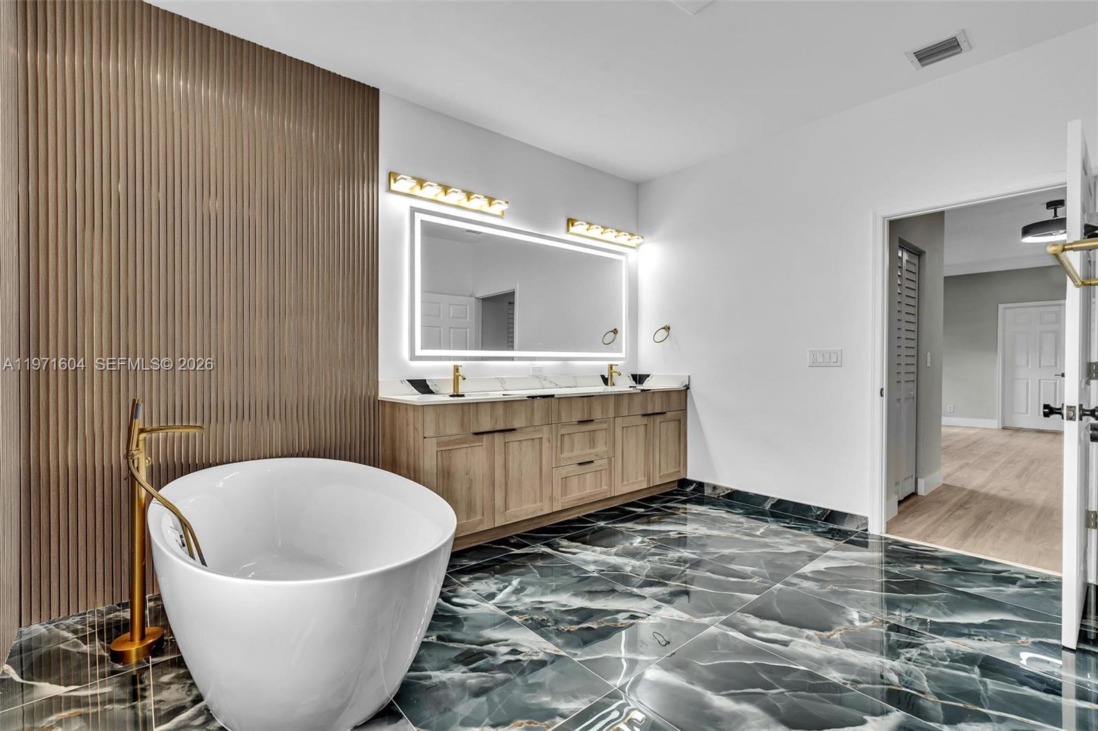 KAPOK VILLAGE ESTATES - Residential