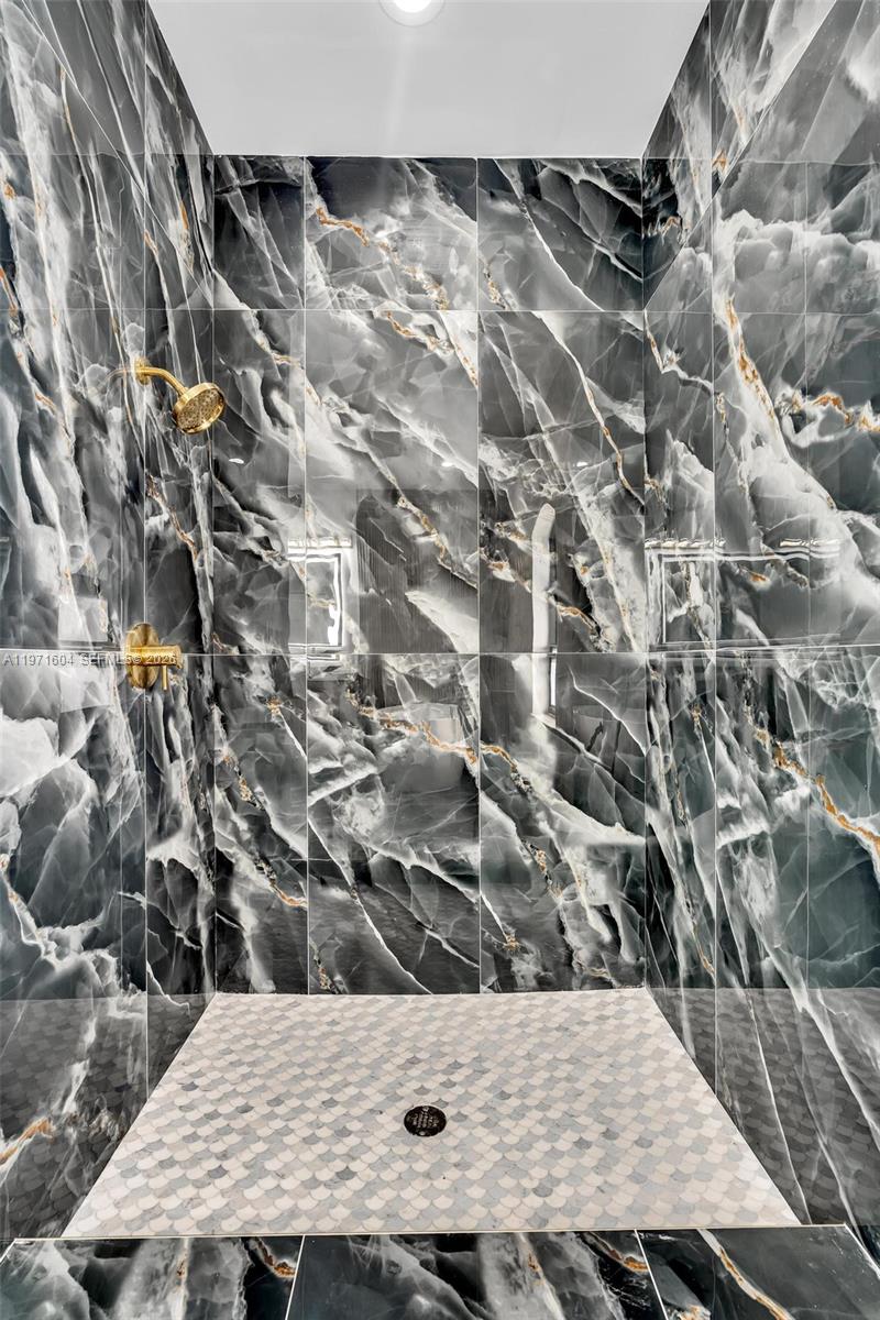 KAPOK VILLAGE ESTATES - Residential