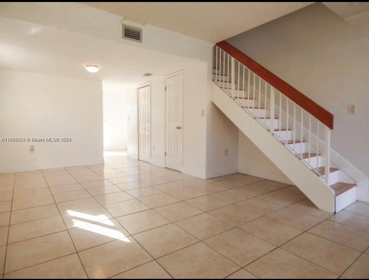 View Miami, FL 33126 townhome