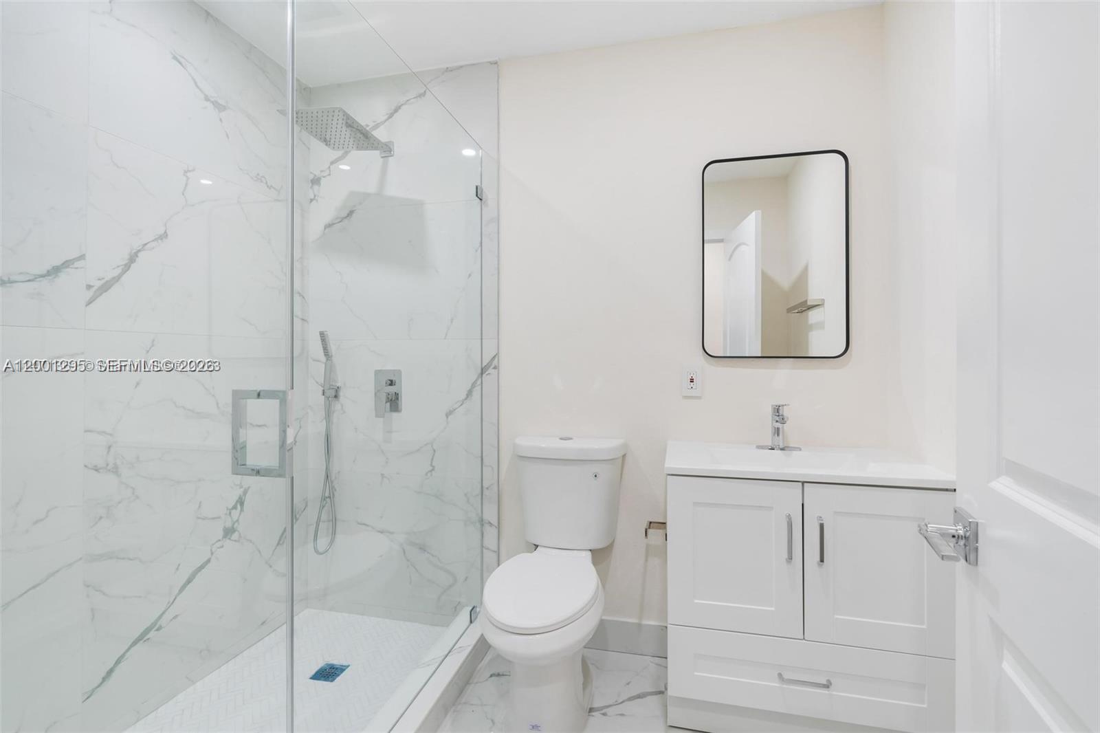 GENEVA GARDENS - Residential Lease