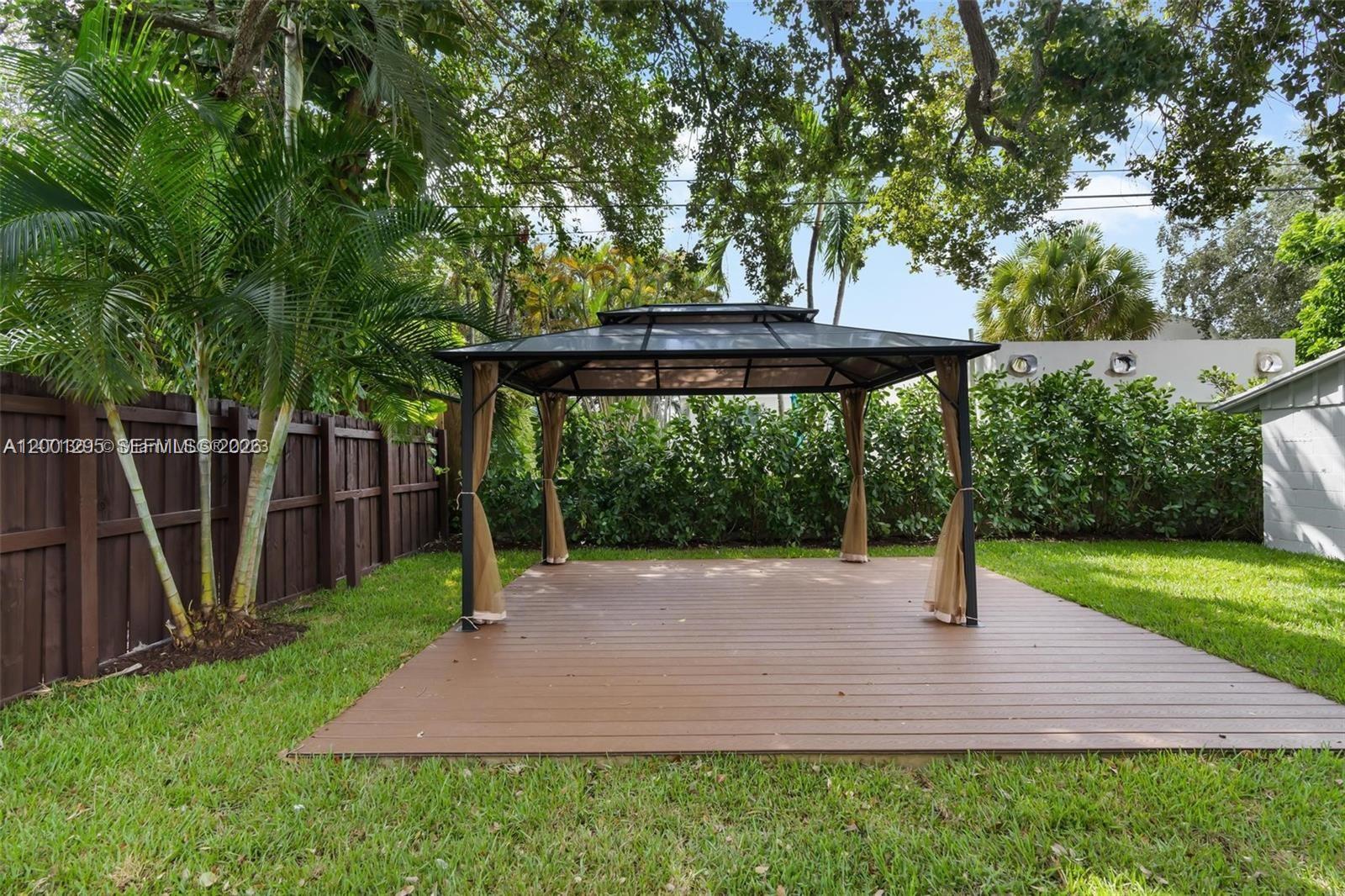 GENEVA GARDENS - Residential Lease