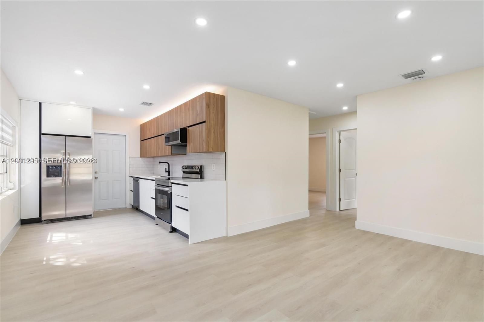 GENEVA GARDENS - Residential Lease