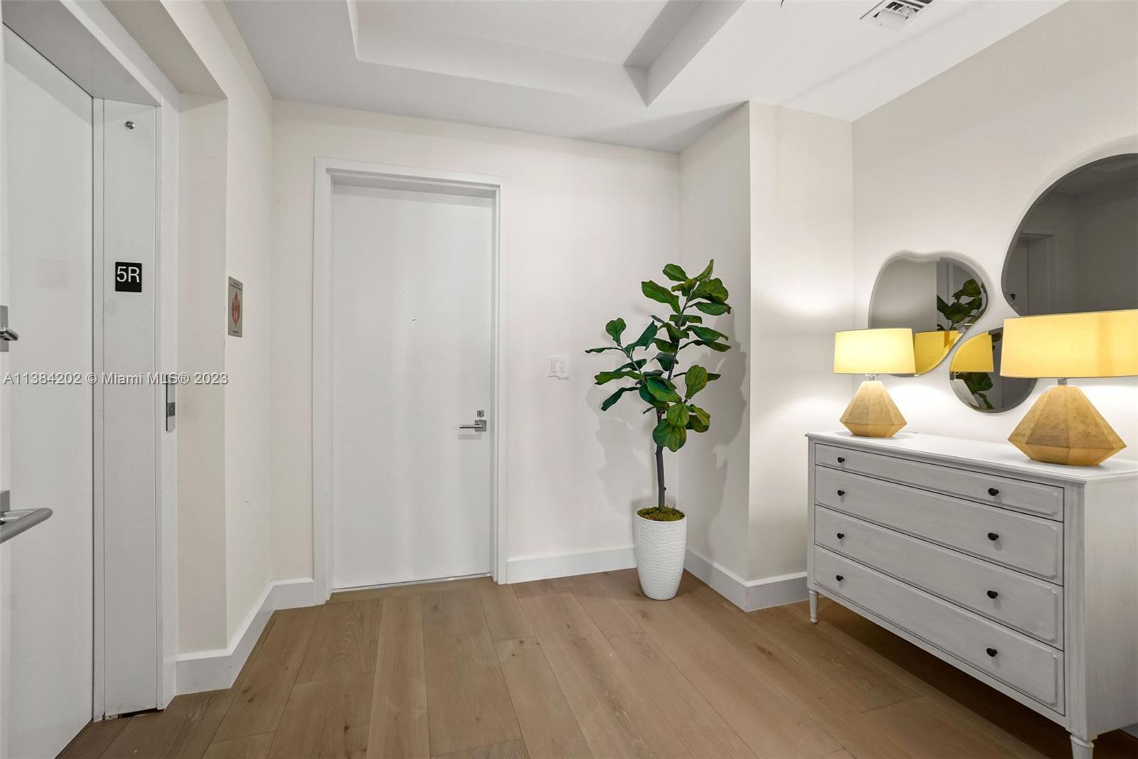 AZURE CONDO - Residential