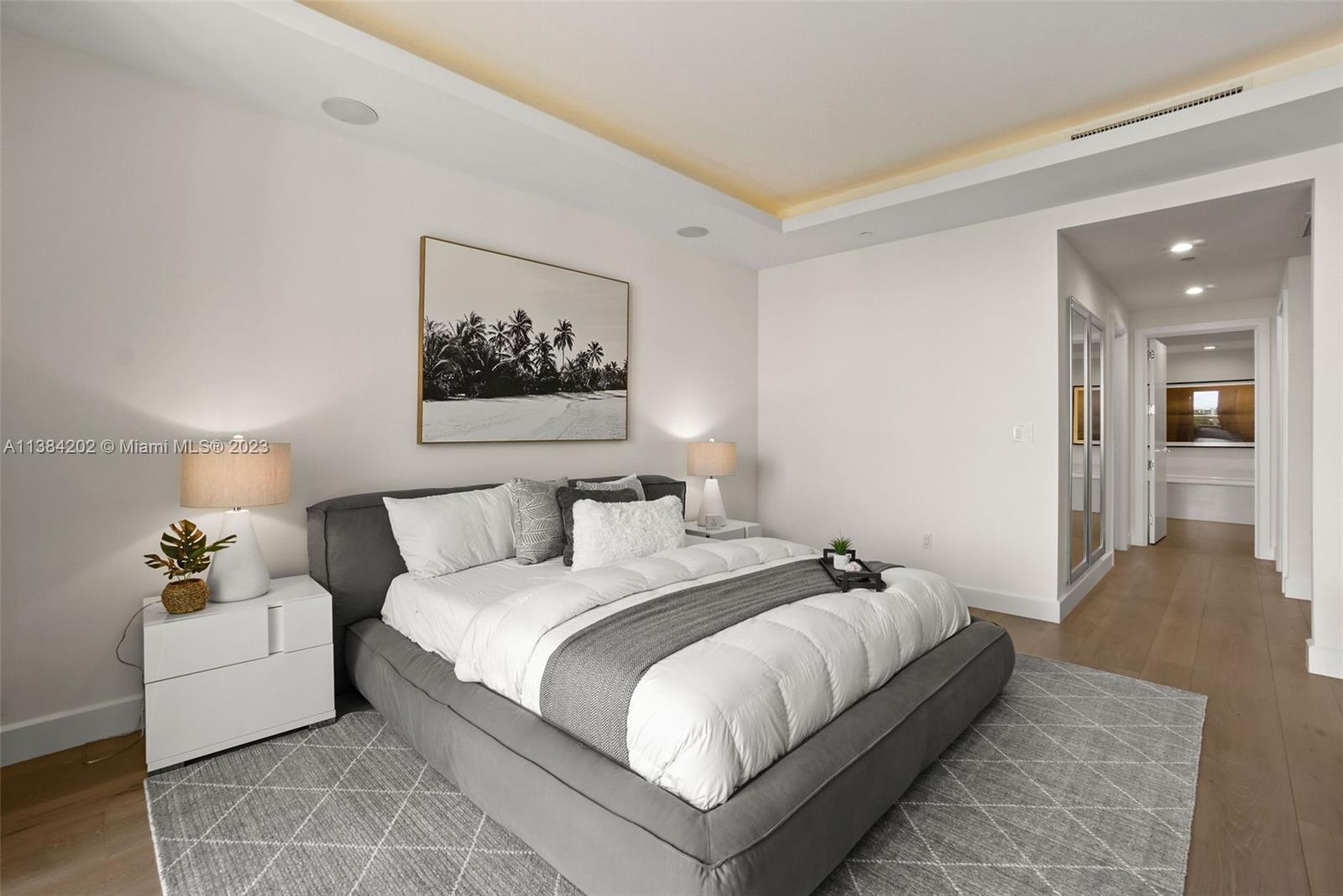 AZURE CONDO - Residential