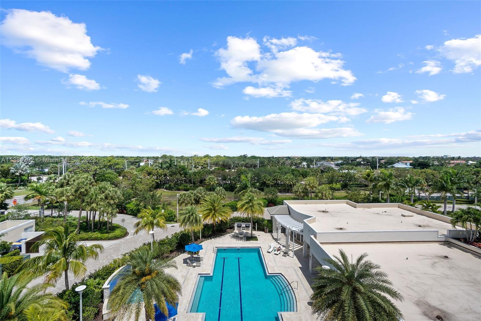 AZURE CONDO - Residential