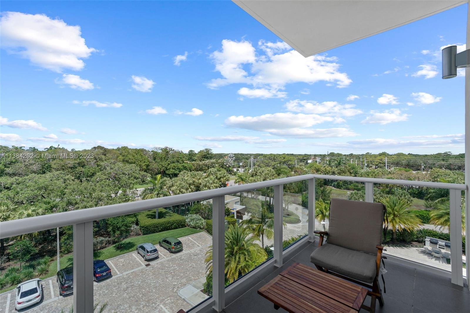 AZURE CONDO - Residential