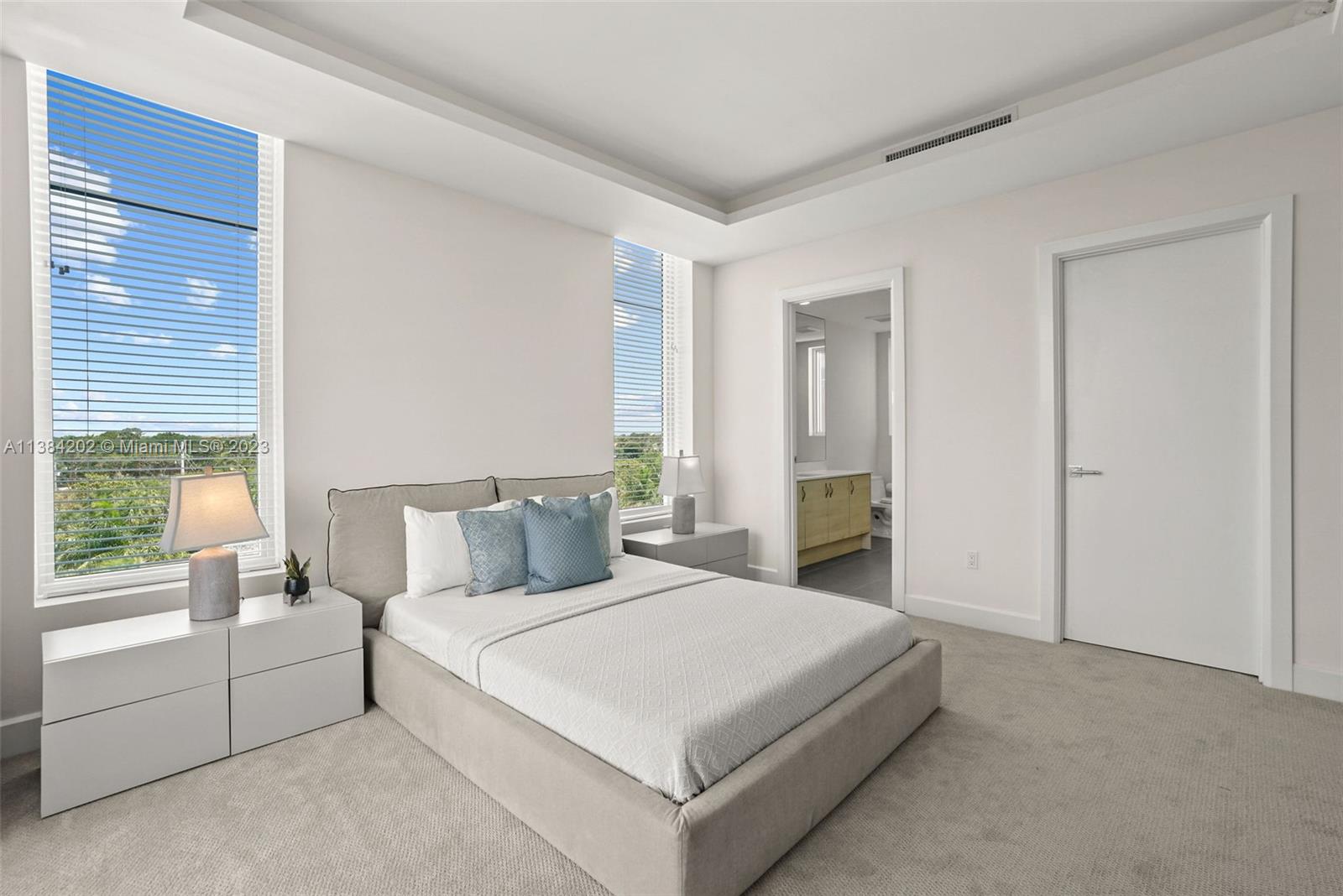 AZURE CONDO - Residential