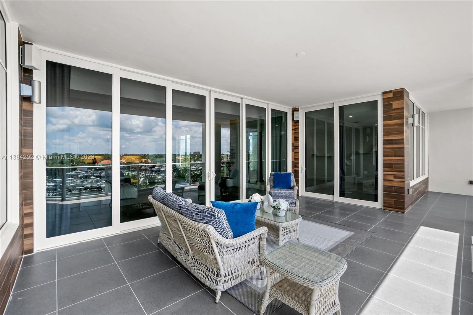 AZURE CONDO - Residential