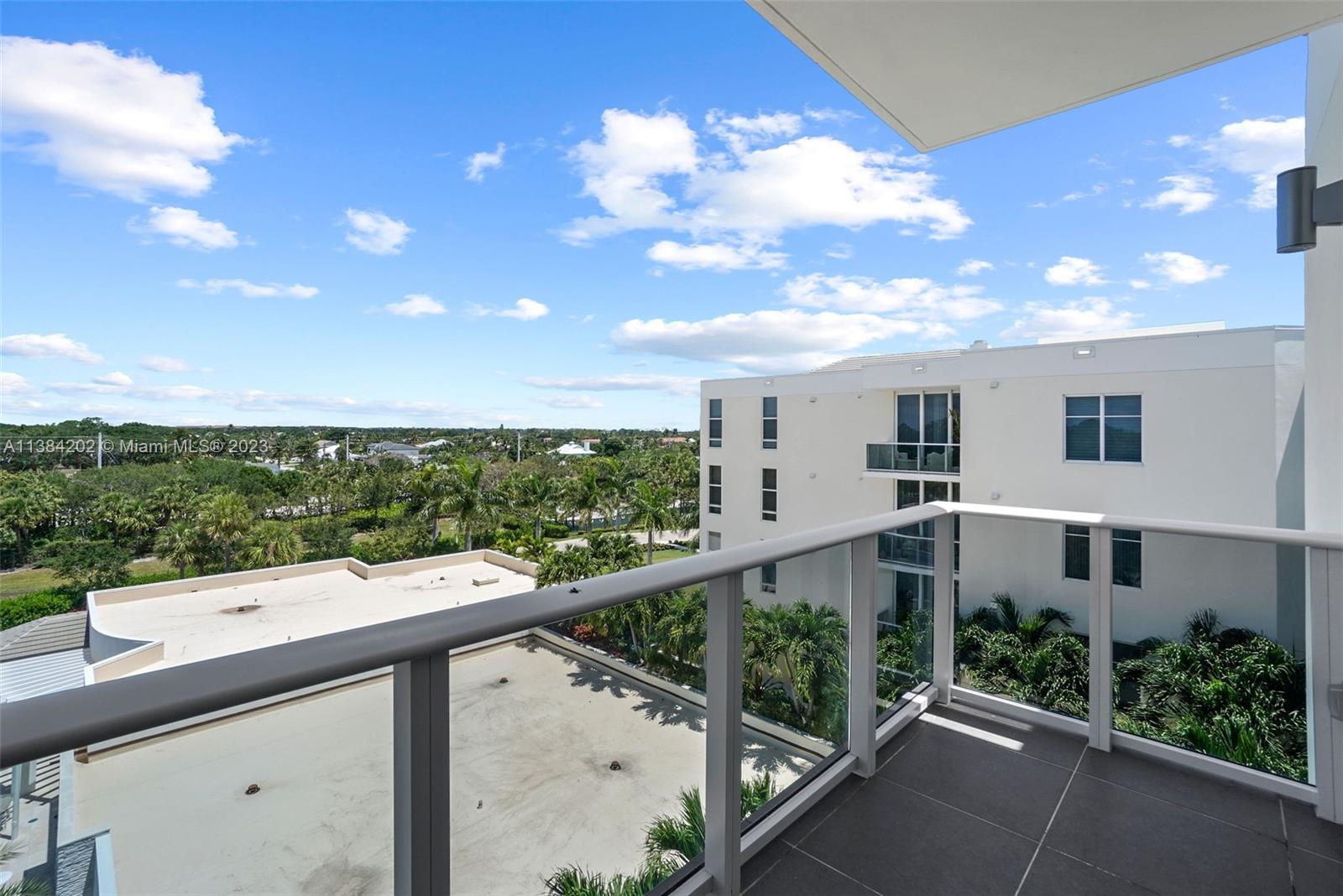 AZURE CONDO - Residential