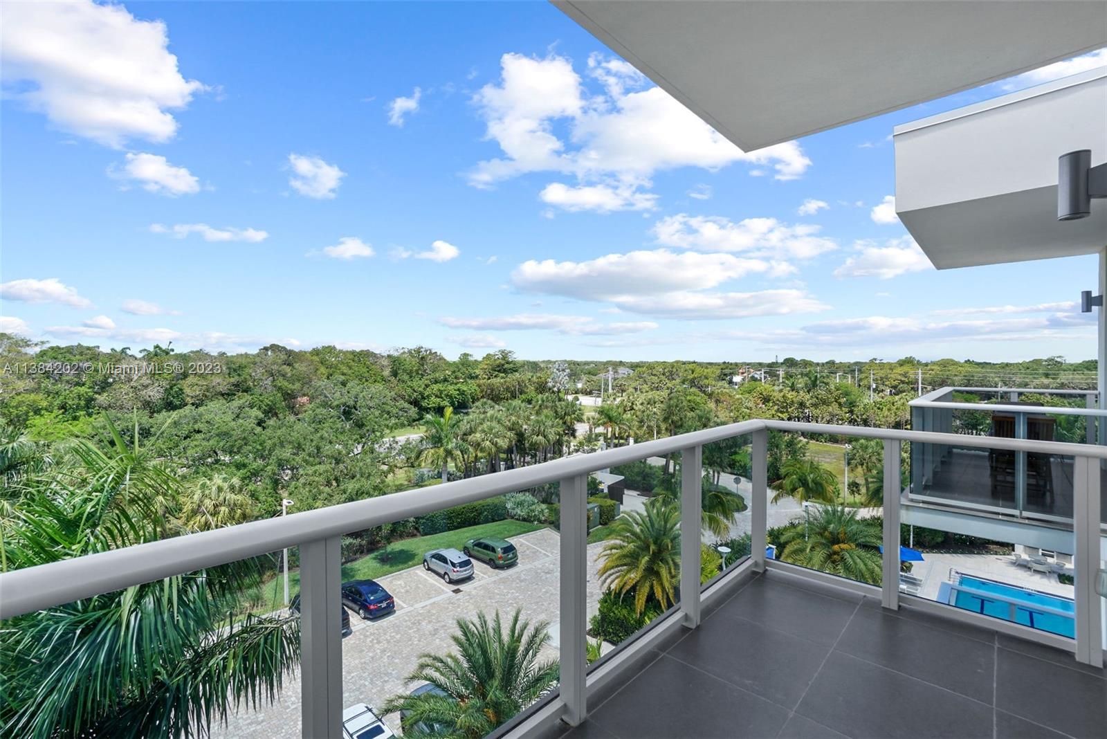 AZURE CONDO - Residential