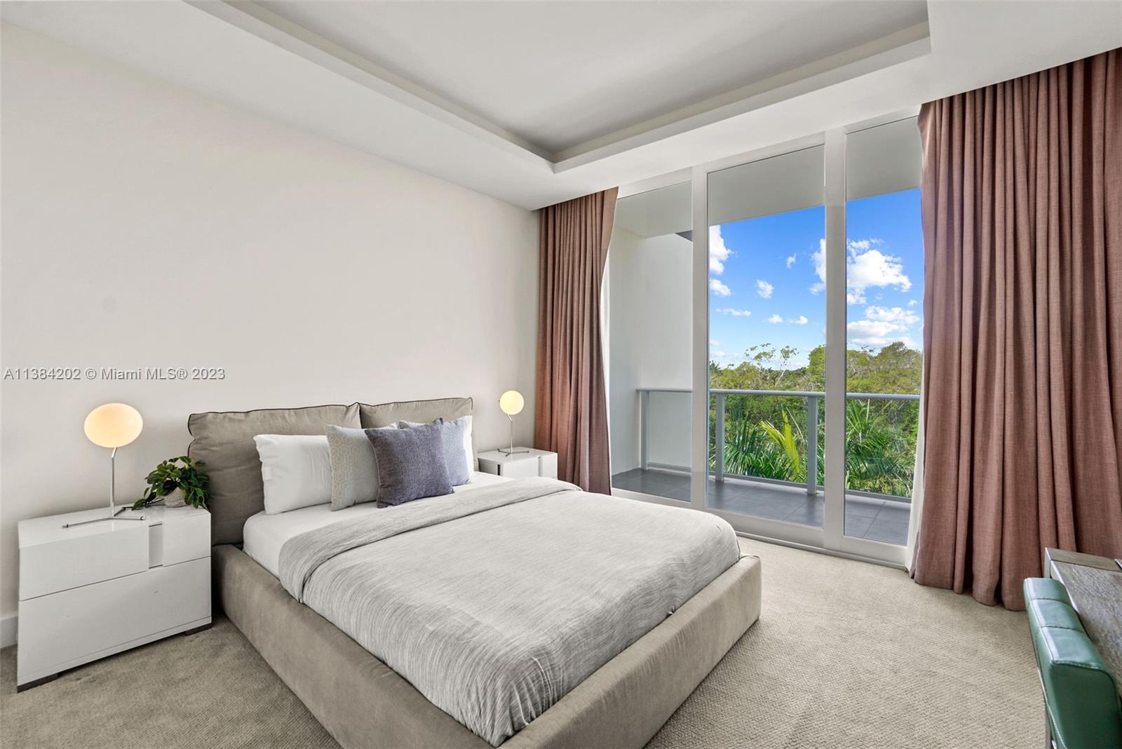 AZURE CONDO - Residential