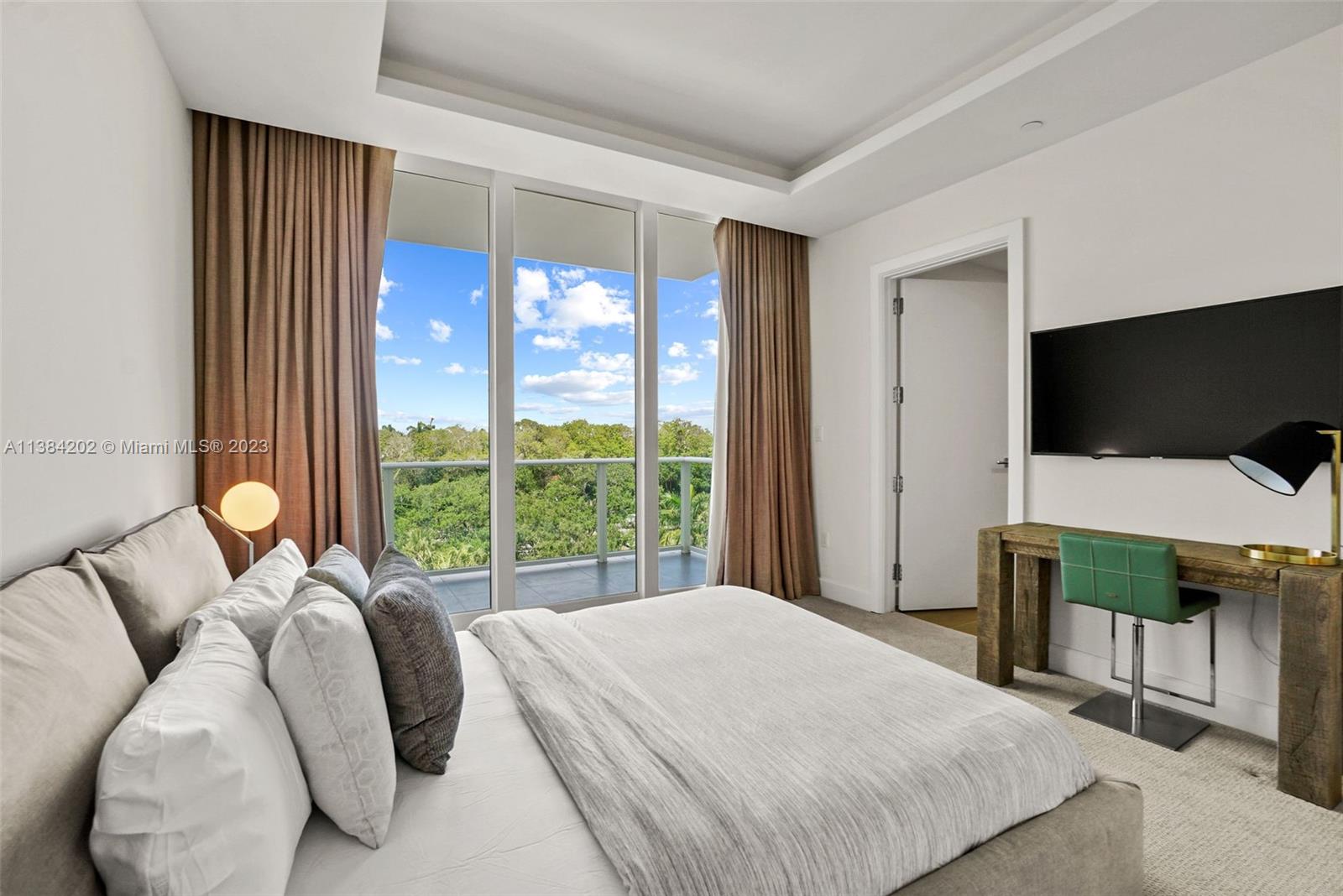 AZURE CONDO - Residential