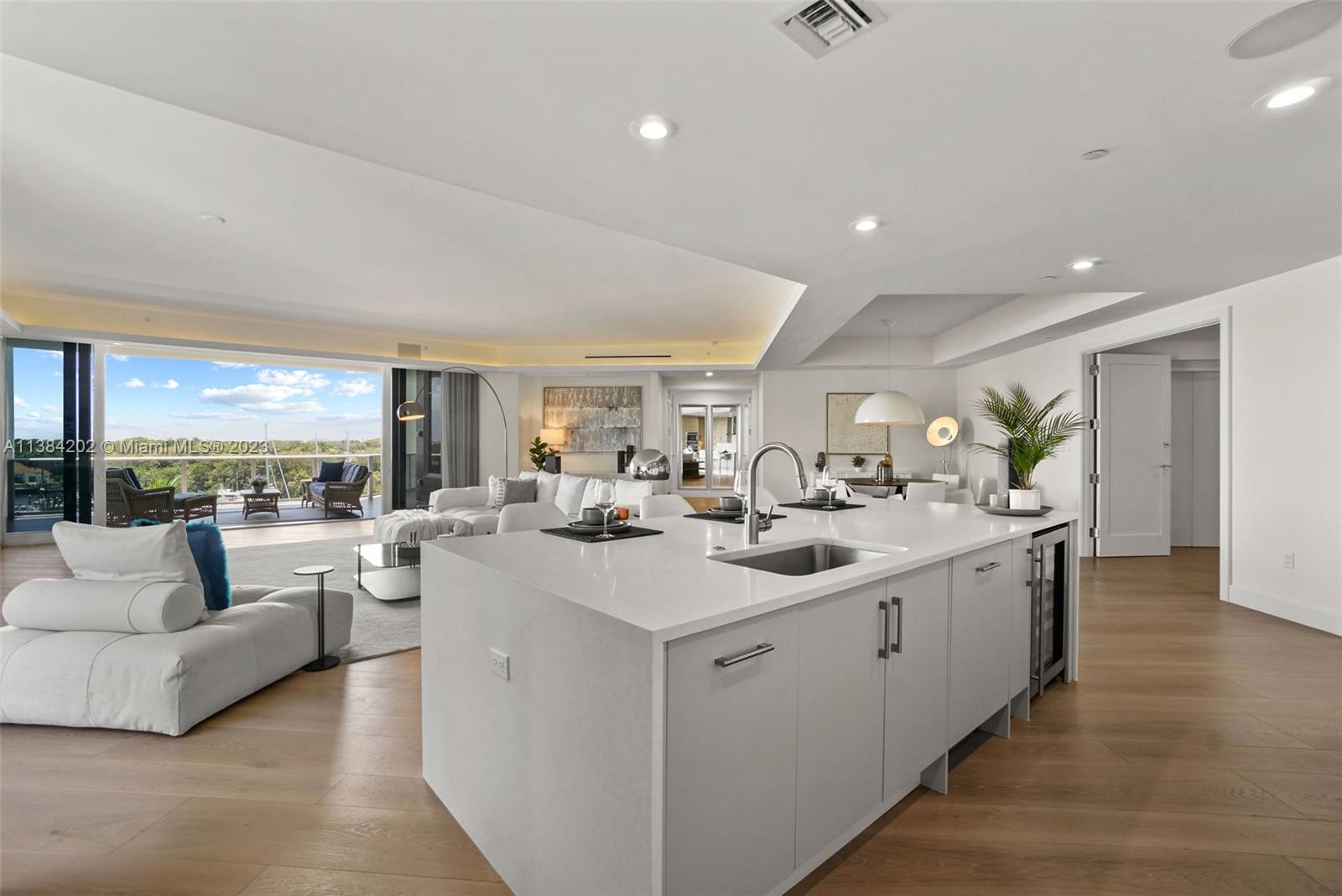 AZURE CONDO - Residential