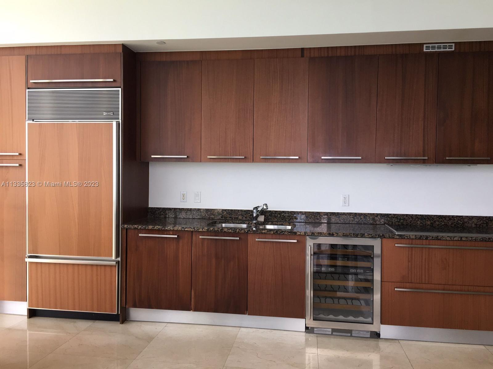 TDR TOWER II CONDO - Residential