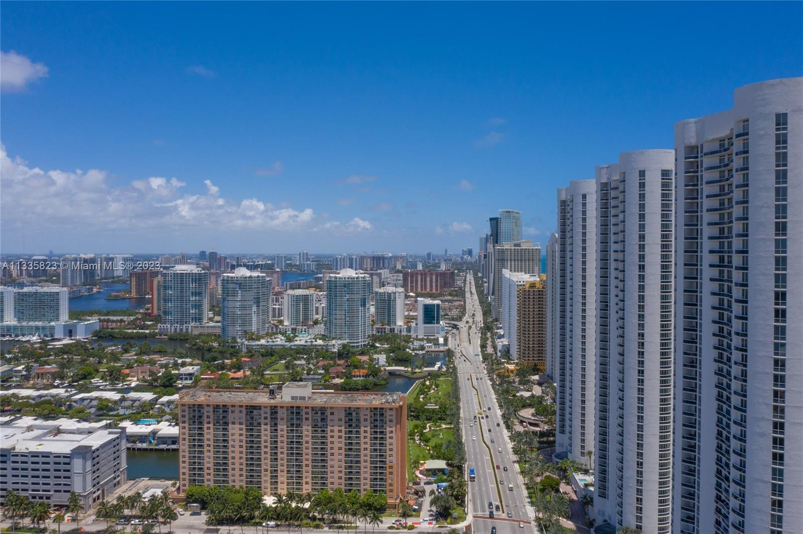 TDR TOWER II CONDO - Residential