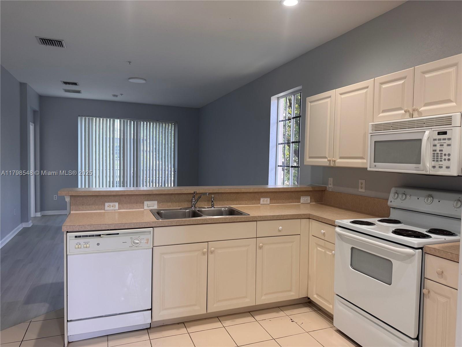 MARSH HARBOUR 49 CONDO - Residential Lease