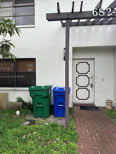 6824 SW 37th St 6-E Miramar FL 33023