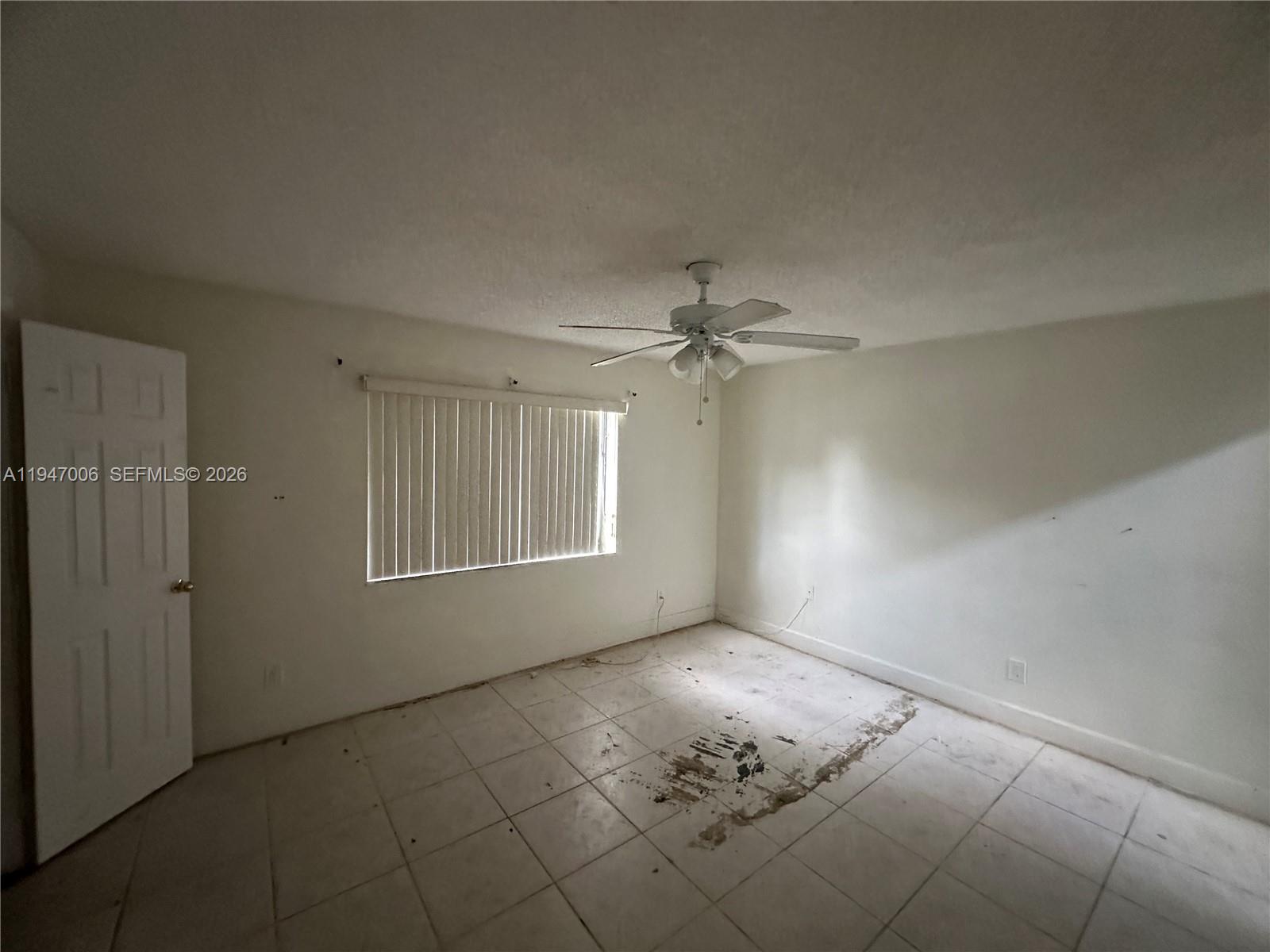 WOODSCAPE TOWNHOMES - Residential