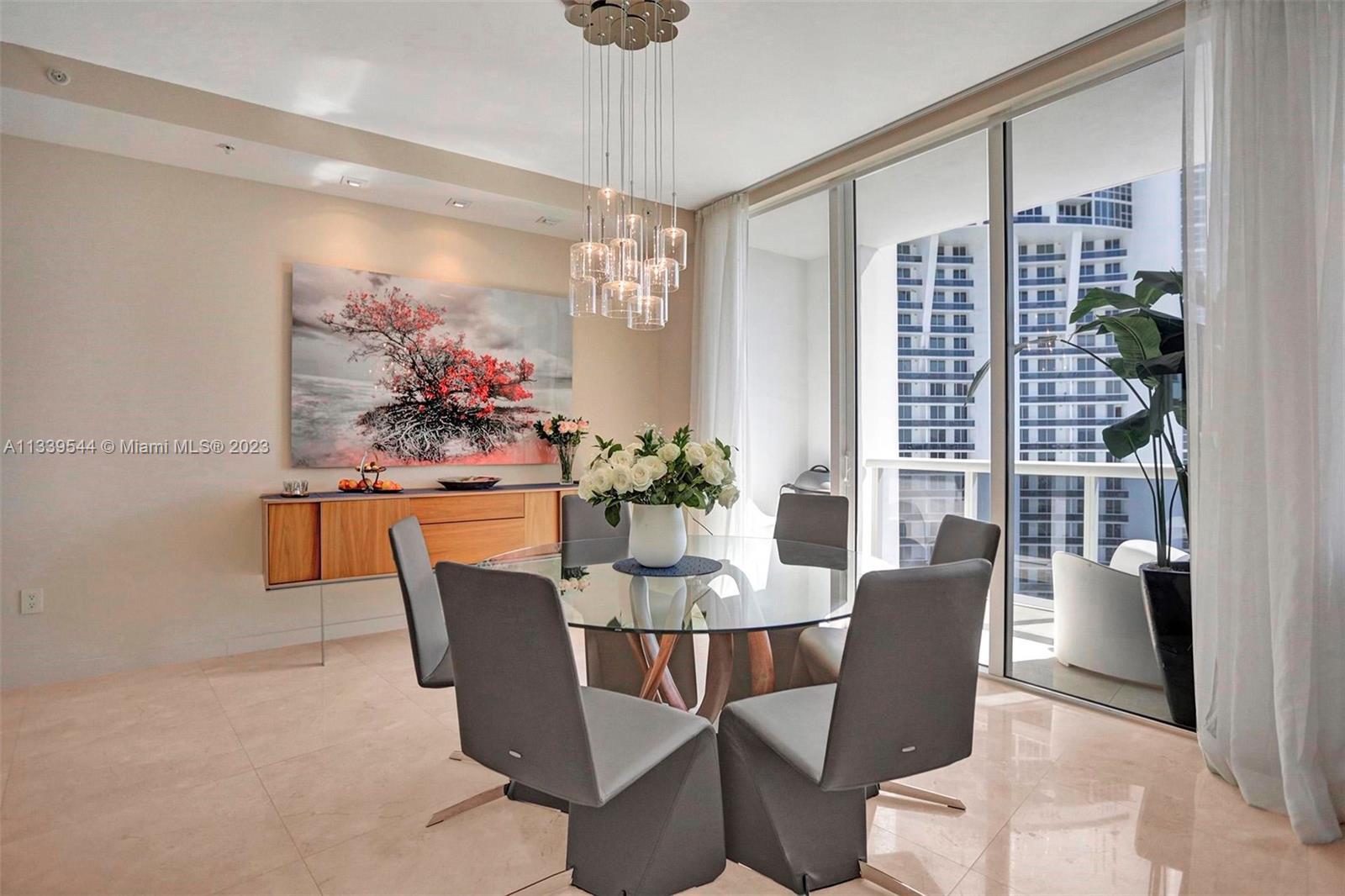 TRUMP ROYALE CONDO - Residential Lease