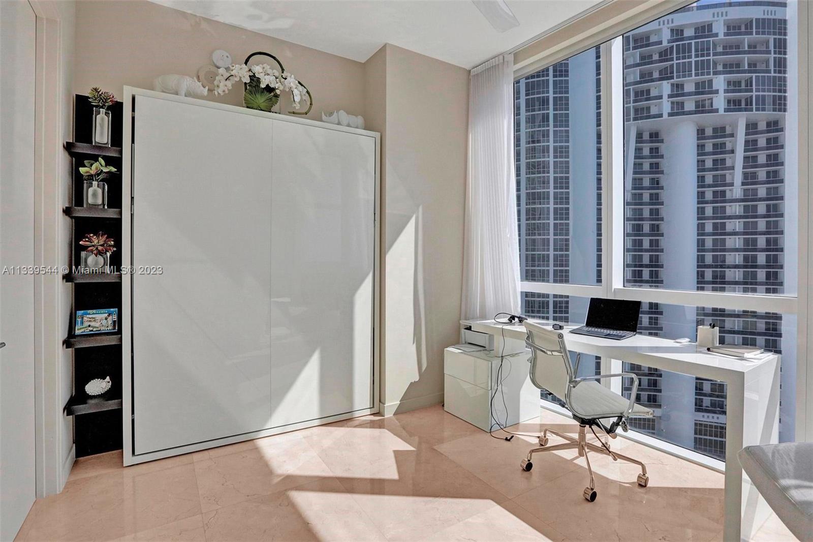 TRUMP ROYALE CONDO - Residential Lease