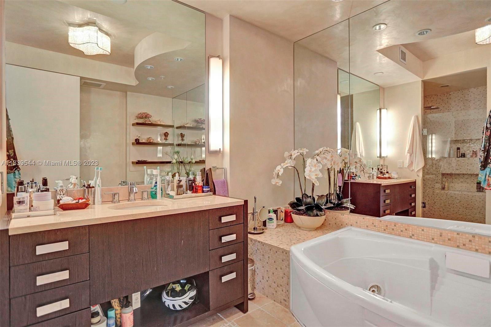 TRUMP ROYALE CONDO - Residential Lease