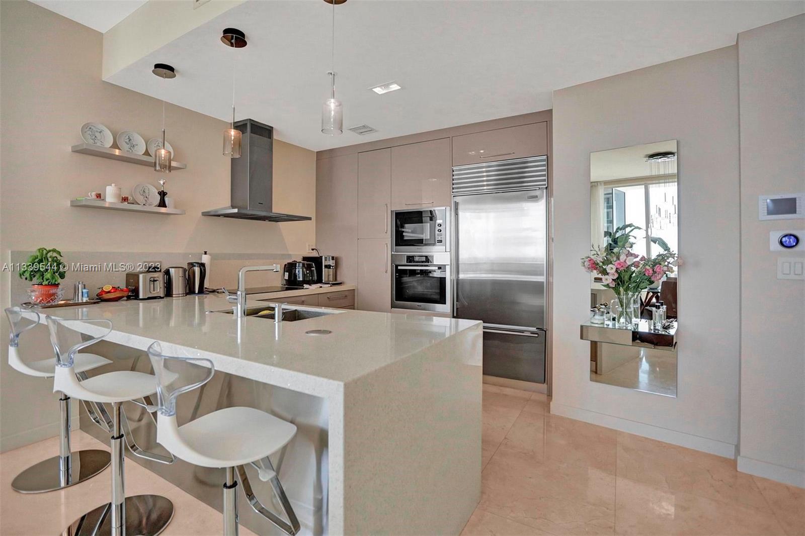 TRUMP ROYALE CONDO - Residential Lease