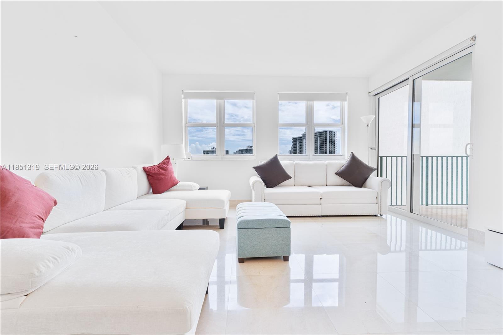 TURNBERRY VLG NO TOWER CO - Residential