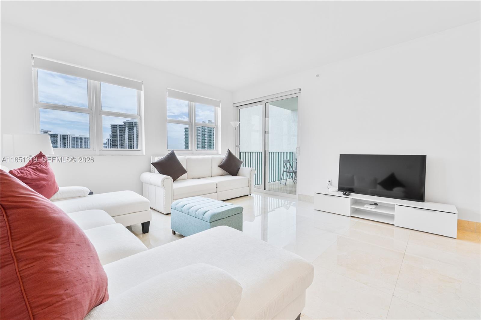 TURNBERRY VLG NO TOWER CO - Residential